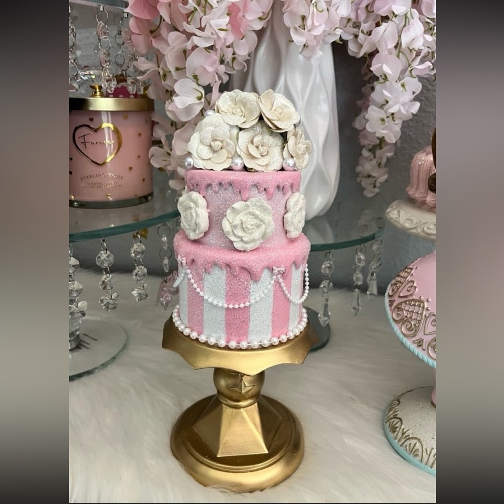 Pink cake